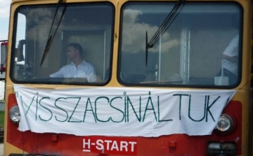 A Népszava szerint újra megszűnhet a Csorna-Pápa vasútvonalon a személyszállítás