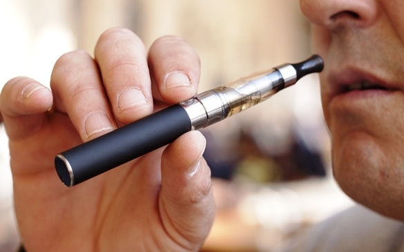 Rákkeltő anyagokat találtak az e-cigarettában