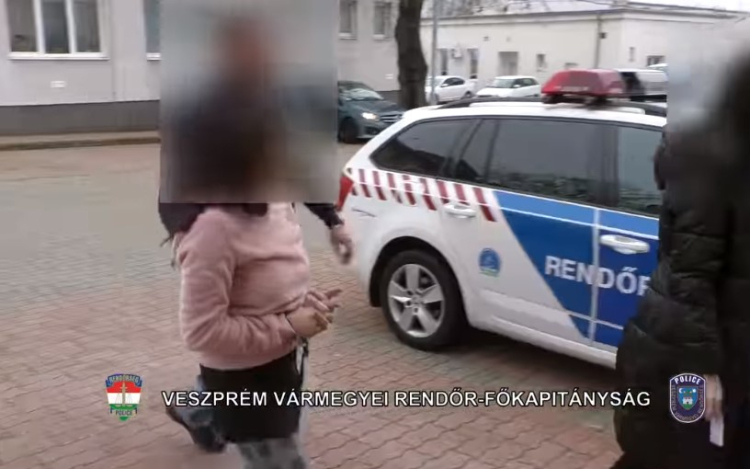 Emberöléssel gyanúsítja a rendőrség a nőt, akinek halva találták meg a kisbabáját Lovászpatonán