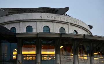 Kisebb tűz miatt kiürítették a budapesti Nemzeti Színházat
