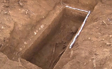 1700 éves szarkofágot találtak Lovászpatonánál