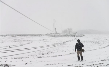 Havazás - Színesfémtolvajok nehezítik a vezetékek helyreállítását
