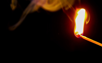 Az alvó családra akarta rágyújtani a házat Pápa közelében!