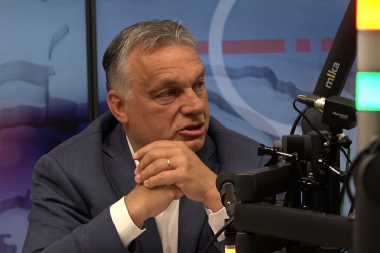Orbán Viktor: Szupercsapatot küldünk Pápára!