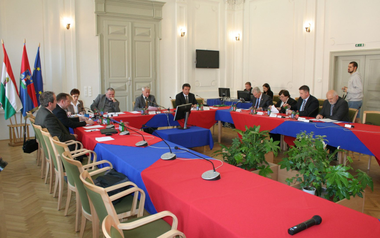 Pápán tartotta ülését a parlament mezőgazdasági bizottsága