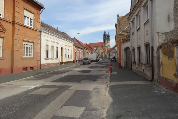 Átadták a munkaterületet - Kezdődhet a Korvin utca teljes körű megújítása
