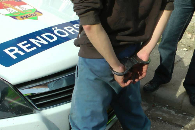 Körözték a külföldi férfit