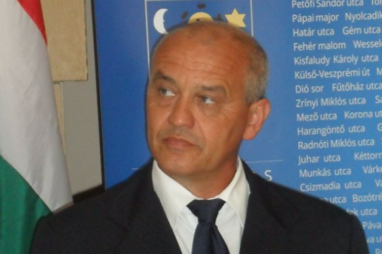 Grőber: A garázsadót meg kell szüntetni!