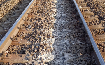 Vonatgázolás Pápánál!