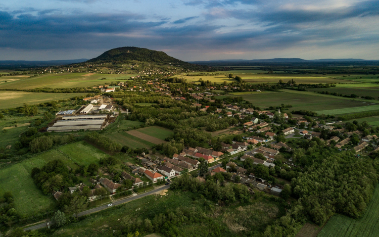 Somlószőlős - Jelentős bírságot szabott ki a Közbeszerzési Döntőbizottság