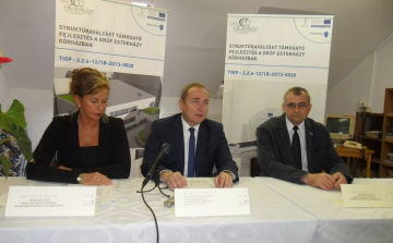 Napelem, led világítás - Újabb fejlesztések a pápai kórházban