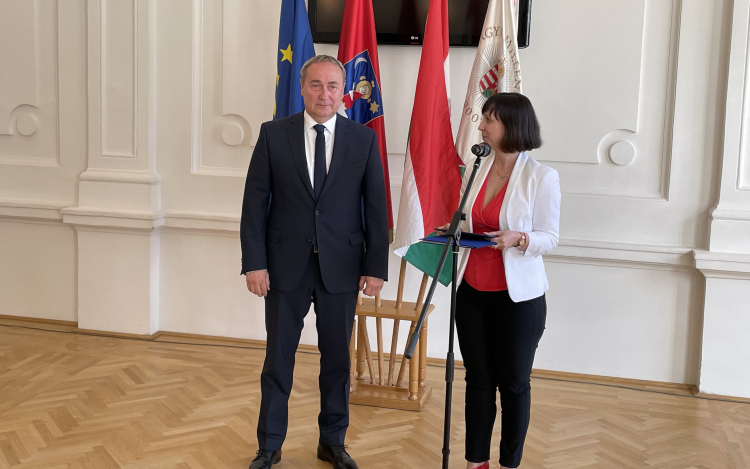 Átvette képviselői megbízólevelét dr. Kovács Zoltán