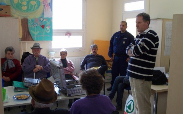 Házhoz megy a rendőrség