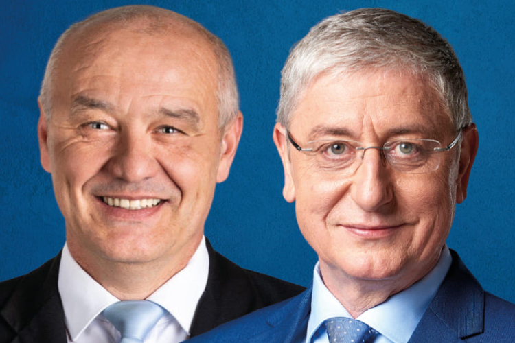 Gyurcsány Ferenc adja át a DK új pápai irodáját