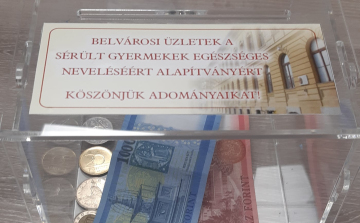 Adománydobozok a belvárosi üzletekben