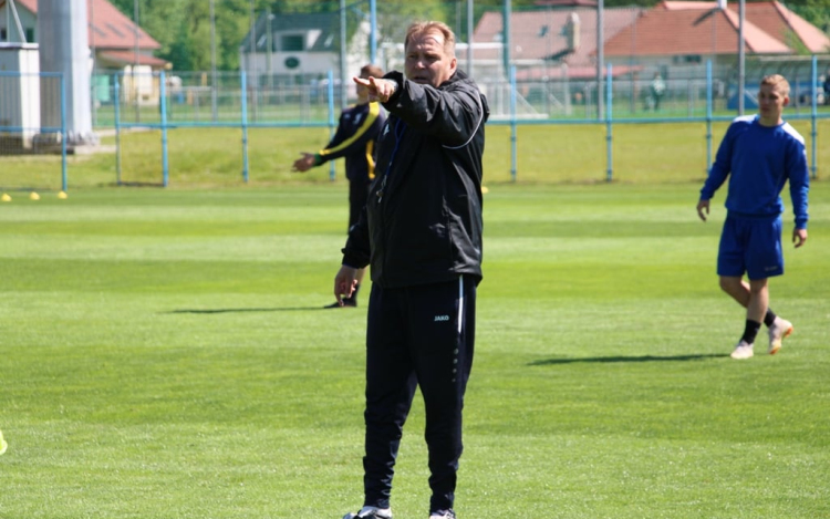 Távozik a Perutz vezetőedzője