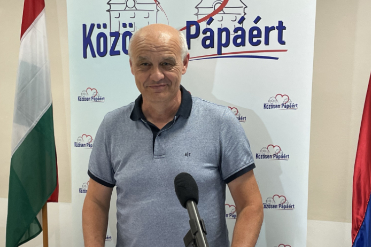 Grőber Attila döbbenten nézi, mi zajlik a Pápai Sport Kft. körül