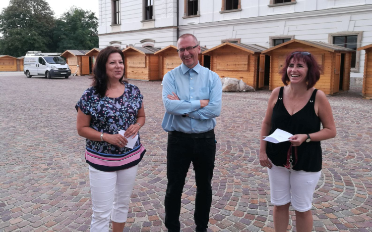 Két színpad, 25 kulturális program és közel 500 közreműködő - Szerdán kezdődik a borfesztivál