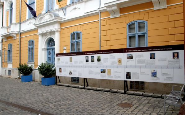 Veszprémbe érkezett az ügyészség múltját bemutató kiállítás