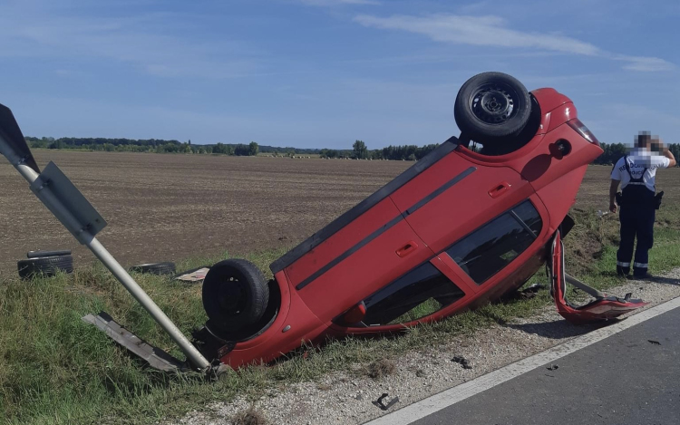 Baleset Nagygyimót és Csót között