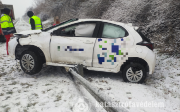 Három centi hó, másfél óra, kilenc baleset megyénkben