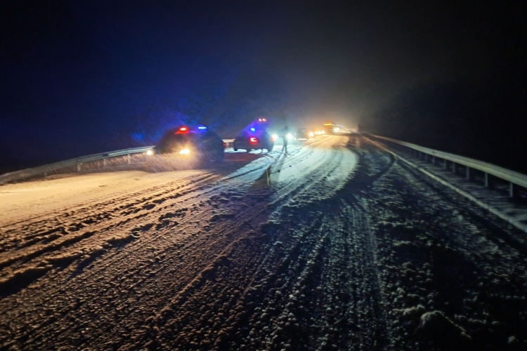 Több helyen okoz fennakadást a havazás a Bakonyban