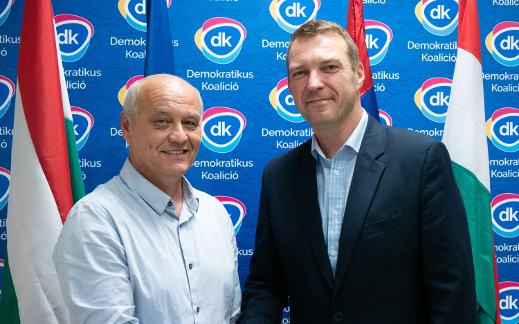 Árnyékminisztert látott vendégül a DK helyi szervezete