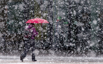 Estére havazást és havas esőt mondanak