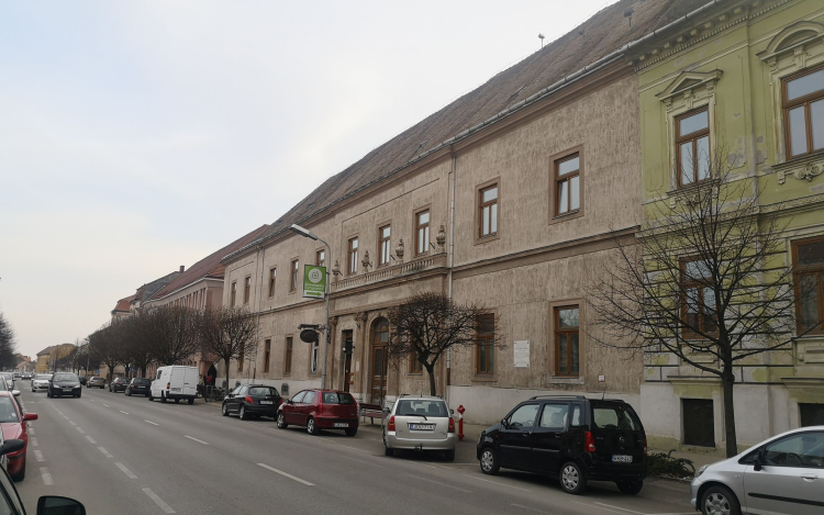 Nem folytatódik a tömeges oltás a hétvégén