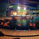 Fürdőztek az éjszakában