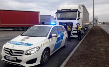 Kiemelt akciót tart a rendőrség az utakon