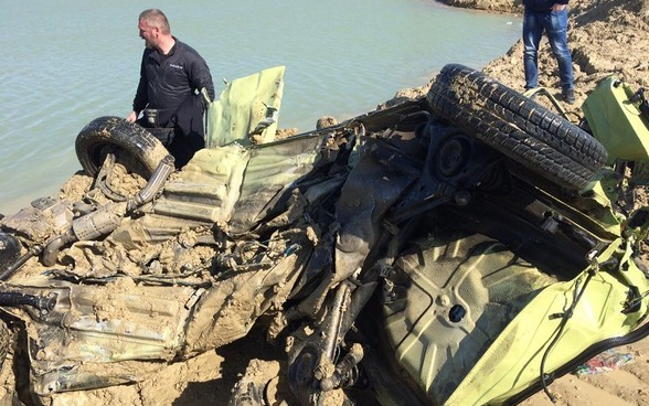 Újabb autó a vízben Győrszemerénél