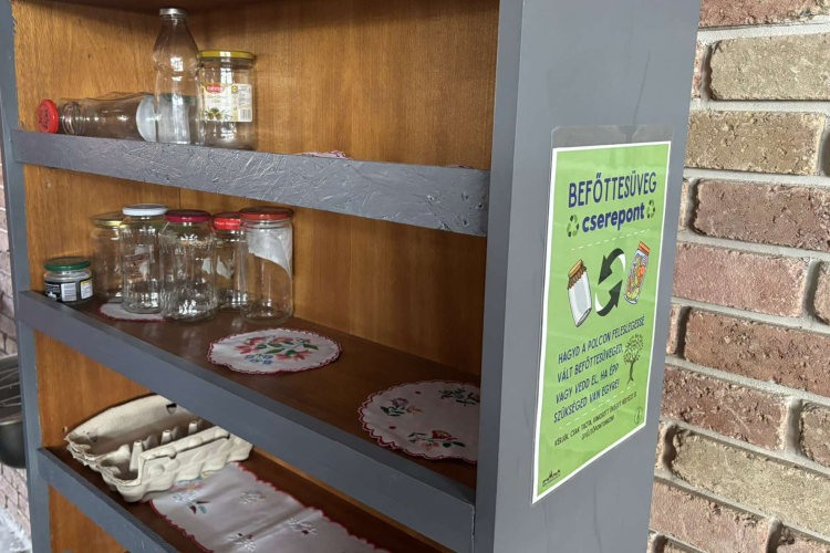 Befőttesüveg cserepont a Piac Csarnokban!