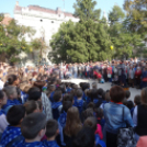 Zene Világnapja - Az Erkel iskolások éneklése a városban