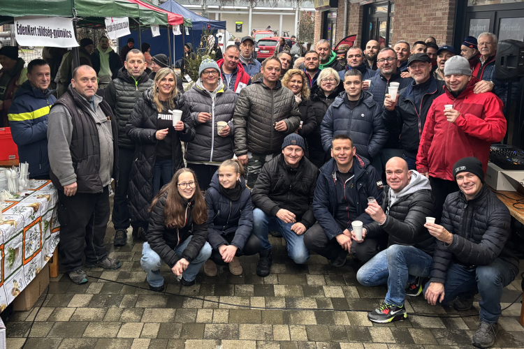 450 ezer forint gyűlt össze a vállalkozók jótékonysági ételosztásán