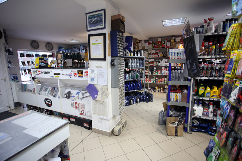 Totálkár Autósbolt - Pápa