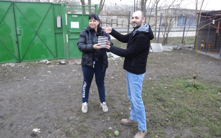 Megérkezett a mozi adománya az állatvédőknek