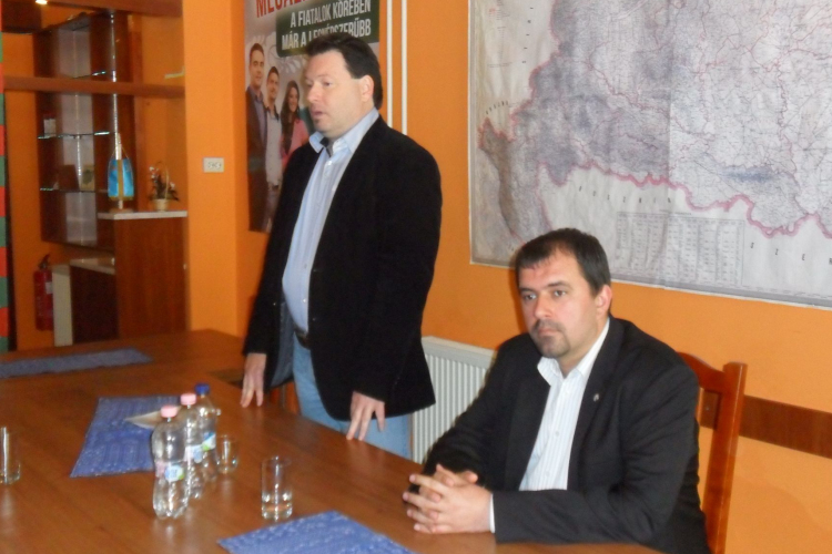 Valódi Nemzeti Konzultációt tart a Jobbik