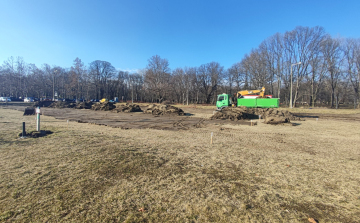 Megkezdődött a parkoló építése a Bajvívó téren