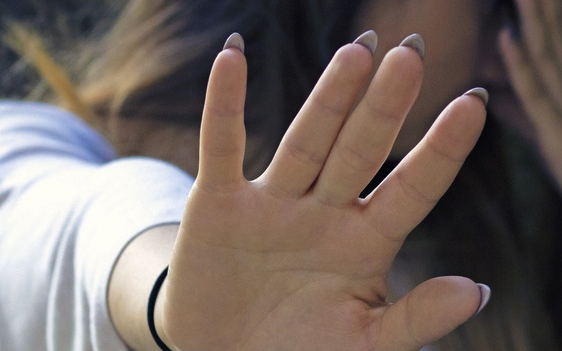 A Kisligetben próbálta rávenni a szexre két régi ismerősét a büntetett előéletű pápai férfi