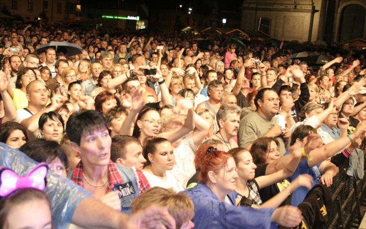 Szemerkélő esőben ért véget a Pápai Játékfesztivál