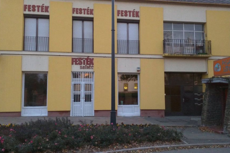 Közösségi bolt nyílik Pápán