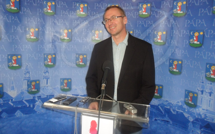 Pápai piac - A polgármester reagált az ellenzéki vádakra