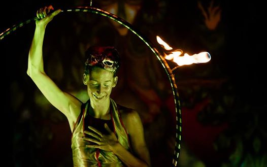 Meghalt Farkas Linda tűzartista