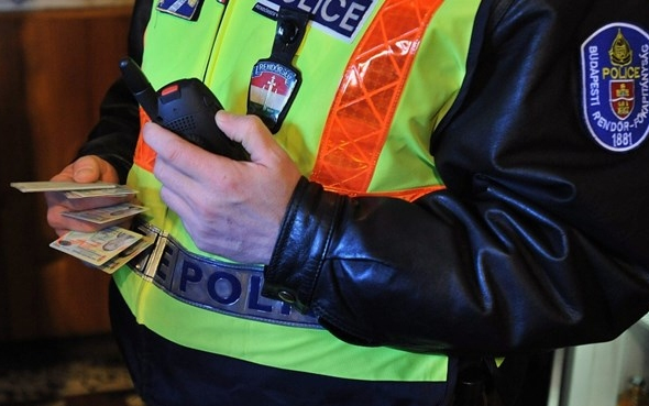 Ittasan ült motorra a 64 éves pápai férfi