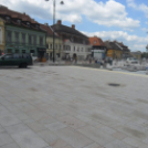 Lázas készülődés a pápai Fő téren!