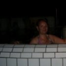 Éjszakai Fürdőzés a pápai Várkertfürdőben