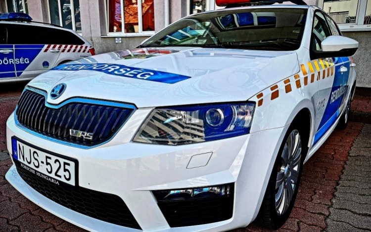 Fokozott ellenőrzés a Pápai járás területén - egy teljes hónapon át!
