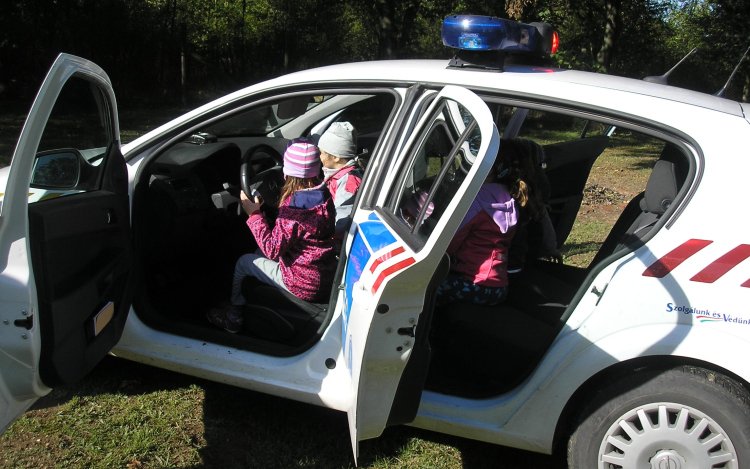 Közlekedési foglalkozás a kemenesszentpéteri óvodában