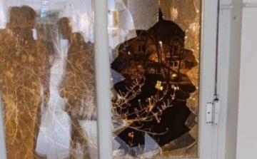 Felfüggesztett fogházbüntetést kaphat a pápai munkásszállón balhézó ukrán vendégmunkás